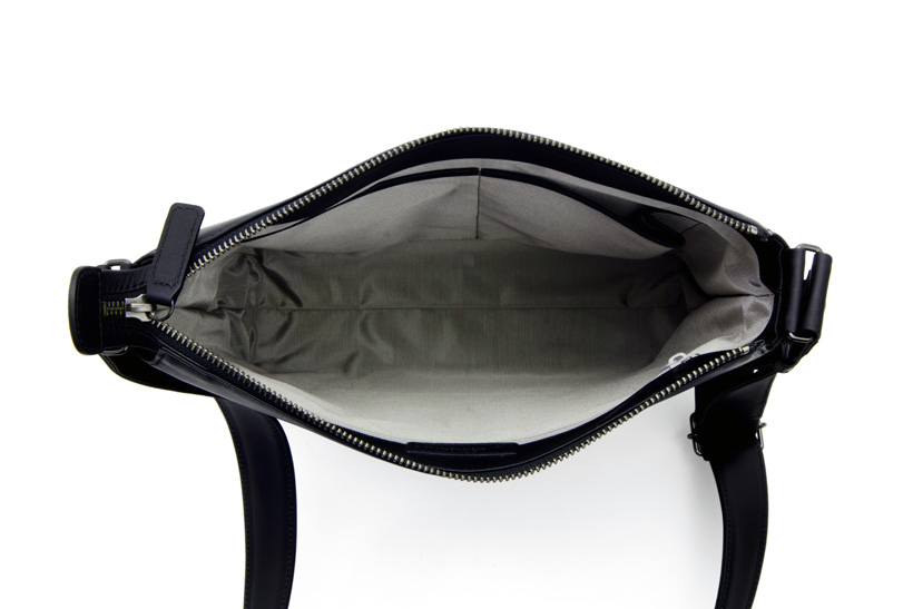 03XB5B3 wearable MAKIE leather Corner Shoulder bag Stone Path Ways Silver color-8.jpg