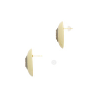 身につける漆 蒔絵のアクセサリー 18Kピアス 銀の青海波 素色 坂本これくしょんの艶やかで美しくとても軽い和木に漆塗りのアクセサリー SAKAMOTO COLLECTION wearable MAKIE 18K earrings  silver sea wave iodine 漆の白は日本人の肌にとても合うベージュホワイト、アクセントの青海波模様の銀（シルバー925）が印象的、裏の金箔が表情を明るくしてくれます。  #ピアス #18Kピアス #earrings #素色 #漆の白 #青海波 #青海波ピアス #蒔絵のピアス #耳が痛くない #漆のアクセサリー #漆塗り #身につける漆 #坂本これくしょん #会津  イメージ写真1
