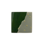 SAKAMOTO COLLECTION 身につける漆 蒔絵のアクセサリー ブローチ 平角3.5 星座 ひすい色 坂本これくしょんの艶やかで美しくとても軽い和木に漆塗りのアクセサリー SAKAMOTO COLLECTION wearable URUSHI accessories Brooch constellation jade green 深みを感じさせるひすい色、その上に描かれた蒔絵は錫粉を蒔いて磨き上げ鈍い光沢を出しその上に輝く星を金粉で蒔き彩を添えています。  #ブローチ #Brooch #jadecolor #蒔絵 #シンプルブローチ #美しい光沢 #襟元に存在感 #ブローチ #星座 #ひすい色 #漆塗り #軽さを実感 #坂本これくしょん #会津 