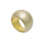 身につける漆 漆のアクセサリー リング 清風 金象牙色 坂本これくしょんの艶やかで美しくとても軽い和木に漆塗りのアクセサリー SAKAMOTO COLLECTION wearable URUSHI accessories Ring Seifu gold ivory 大人の可愛らしさを演出できる真珠のような光沢のある上品なシャンパンゴールドカラー。ふっくらとした厚みと存在感のある指輪、指を包み込むようなぬくもりのある使用感です。  #リング #Ring #清風 #金象牙色 #goldivory #木製リング #使いやすいリング #シャンパンゴールド #漆のアクセサリー #漆塗り #身につける漆 #坂本これくしょん #会津 