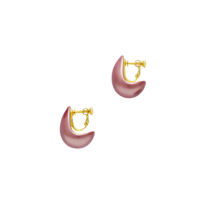 身につける漆 漆のアクセサリー イヤリング 月の勺 銀桜色 坂本これくしょんの艶やかで美しくとても軽い和木に漆塗りのアクセサリー SAKAMOTO COLLECTION Wearable URUSHI Accessories Earrings  moon of ladle Ginsakura-shoku color 耳を包み込むような程よいボリューム感と軽さ、日本人の肌に合う上品な華やかさを秘めた桜色、裏の金箔が見え華やかさをプラスします。  #イヤリング #Earrings #月の勺 #銀桜色 #桜色イヤリング #ひよこ #軽いイヤリング #耳が痛くない #漆のアクセサリー #漆塗り #身につける漆 #坂本これくしょん #会津  イメージ写真1 