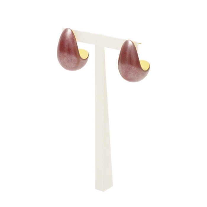 身につける漆 漆のアクセサリー 18Kピアス 月の勺 銀桜色 坂本これくしょんの艶やかで美しくとても軽い和木に漆塗りのアクセサリー SAKAMOTO COLLECTION wearable URUSHI 18K earrings moon of ladle silver cherry pink お耳を包むようにどなたにもほど良いボリユーム感、朱色が強く見えたり銀色が強く見えたり、還暦のお祝い、プレゼントにも喜ばれています。 イメージ写真3