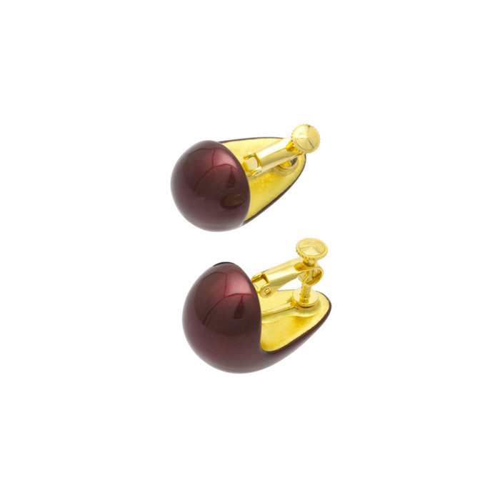 身につける漆 漆のアクセサリー イヤリング 月の勺 ボルドー色 坂本これくしょんの艶やかで美しくとても軽い和木に漆塗りのアクセサリー SAKAMOTO COLLECTION wearable URUSHI accessories Earrings Moon Ladle Bordeaux Red 耳たぶをそっとすくい包み込むようなやわらかい曲線、艶やかで深みがある奥深い褐色のワインのような光沢が耳元に存在感、ショートヘアやアップのスタイルなど耳元が見えやすいヘアスタイルの時にチラッと見える金箔がお洒落です。 イメージ写真3