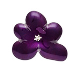 身につける漆 蒔絵のアクセサリー ブローチ 花 箔紫色 坂本これくしょんの艶やかで美しくとても軽い和木に漆塗りのアクセサリー SAKAMOTO COLLECTION wearable URUSHI accessories Brooch flowers purple ふっくらと満ち足りた量感を持ったような雰囲気、艶やかでありながら透明感があるパープルカラー、プラチナ箔で花びらの線を、花芯は銀の粒で立体感を出しました。  #ブローチ #Brooch #花のブローチ #flowersBrooch #箔紫色 #purpleBrooch #大きいブローチ #軽いブローチ #蒔絵のブローチ #漆塗り #身につける漆 #坂本これくしょん #会津 