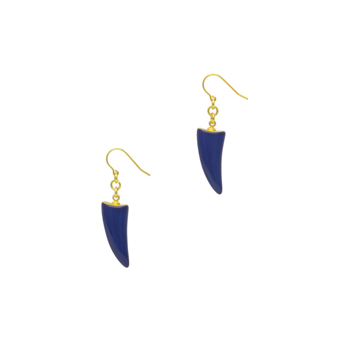 身につける漆 漆のアクセサリー ピアス つの 瑠璃色 坂本これくしょんの和木に漆のアクセサリー SAKAMOTO COLLECTION wearable URUSHI accessories pierces horns Deep blue lapis lazuli 上品で奥行き感のある魅惑のディープブルー、耳元で可愛く揺れる素敵なフォルム、片側約0.8gととても軽くて負担がかかりにくく１日着けても耳が痛くなりにくい仕上がりです。  #ピアス #pierces #つのピアス #瑠璃色 #ラピスラズリ #Deepblue #lapislazuli #軽いピアス #耳が痛くない #漆のアクセサリー #漆塗り #身につける漆 #坂本これくしょん #会津  イメージ写真1 