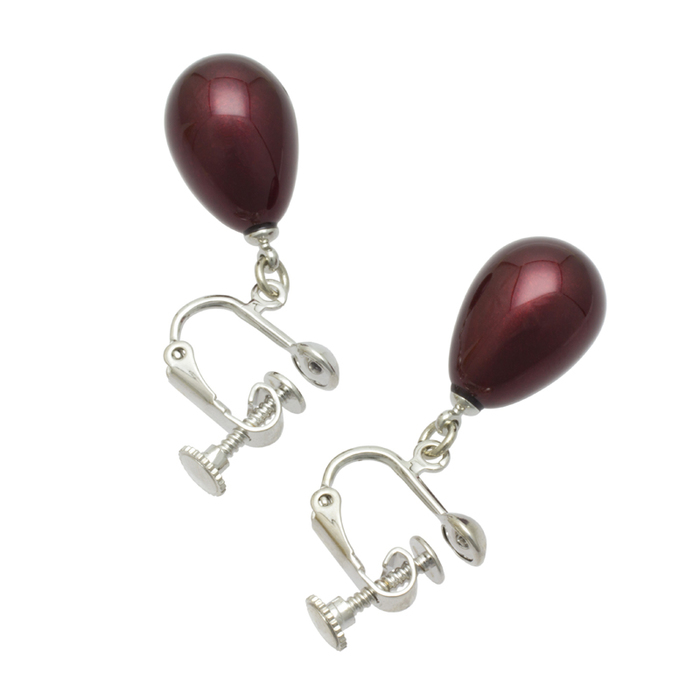 身につける漆 漆のアクセサリー イヤリング 華蜜珠 ボルドー色 坂本これくしょんの艶やかで美しくとても軽い和木に漆塗りのアクセサリー SAKAMOTO COLLECTION wearable URUSHI accessories earrings Hanamitsu-Pearl Bordeaux Red 透明感がある香りたつような艶のワインレッド、玉子のような形で可愛らしさと遊び心のあるデザインが印象的です。  #イヤリング #earrings #華蜜珠 #ボルドー色 #BordeauxRed #還暦のお祝い #プレゼント #耳が痛くない #軽いイヤリング #漆塗り #身につける漆 #坂本これくしょん #会津 