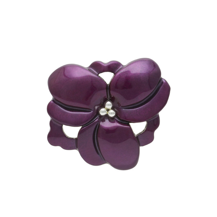 身につける漆 蒔絵のアクセサリー お花の ブローチ 銀芯紫艶華（ぎんしんしえんはな）箔紫色坂本これくしょんの艶やかで美しくとても軽い和木に漆塗りのアクセサリー、香りたつような艶やかなパープルカラー Wearable URUSHI Accessories brooches Pendant Flower violet PurpleColor 日本女性の肌に合う香りたつような艶やかな人気のパープルカラー箔紫色、花をモティーフとし花芯に散りばめられた銀の粒が印象的、箔紫色のアクセサリーは古希のプレゼントにも喜ばれています。  #漆アクセサリー #漆のアクセサリー #漆ジュエリー #軽いアクセサリー #漆のブローチ #艶やかブローチ #お花のブローチ #古希のプレゼント #brooches #Pendantbrooches #Flowerbrooches #wearable #漆塗 #軽さを実感 #坂本これくしょん  イメージ写真1 