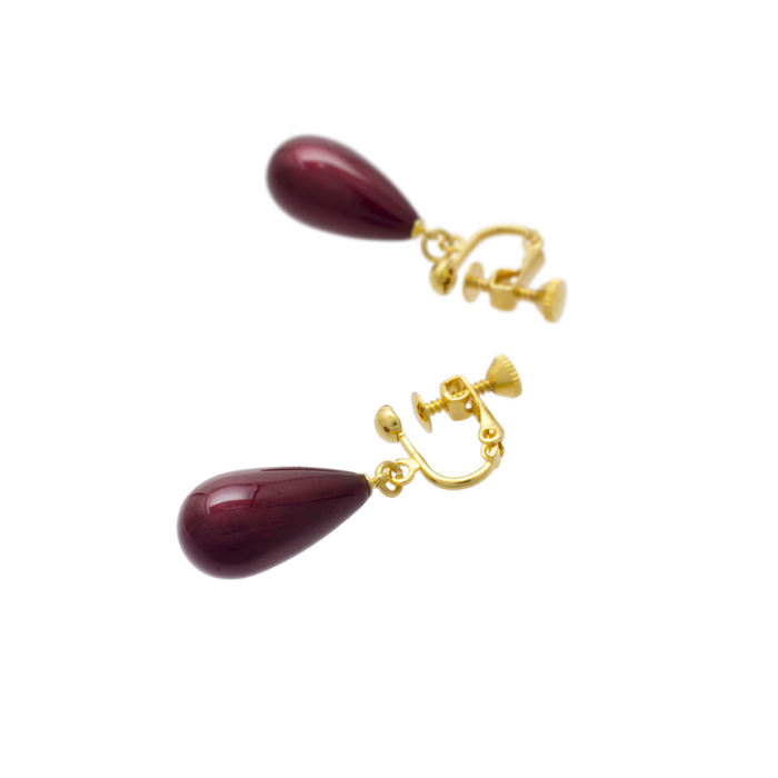 身につける漆 漆のアクセサリー イヤリング 華雫1.8 はなしずくボルドー色 坂本これくしょんの艶やかで美しくとても軽い和木に漆塗りのアクセサリー SAKAMOTO COLLECTION wearable URUSHI accessories Earrings Hana Shizuku Bordeaux color 雫型がゆらゆら揺れる愛らしいフォルム、朴の木でとても軽く耳元に負担がかかりにくく楽、還暦のお祝い、プレゼントにも喜ばれています。  #イヤリング #Earrings #華雫 #ボルドー色 #揺れるイヤリング #小さめイヤリング #軽いイヤリング #耳が痛くない #漆のアクセサリー #漆塗り #身につける漆 #坂本これくしょん #会津 