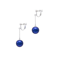 身につける漆 漆のアクセサリー イヤリング ブランコ2.0 糖蜜珠 コバルト色 坂本これくしょんの艶やかで美しくとても軽い和木に漆塗りのアクセサリー SAKAMOTO COLLECTION Wearable URUSHI Accessories earrings Blanco molasses Pearl cobalt blue 襟元でブランコのようにゆらゆらと美しく揺れる愛らしいアイテム、発色の良い鮮やかなコバルトブルー、素材には和木を使用しとても軽いので耳たぶへの負担が少なく楽に長く身に着けられます。  #イヤリング #earrings #漆のイヤリング #ブランコイヤリング #コバルトブルー #cobaltblue #wearableUrishi #jewelry #身につける漆 #漆塗り #漆のアクセサリー #軽いアクセサリー #耳が痛くない #軽さを実感 #坂本これくしょん #会津 イメージ写真1