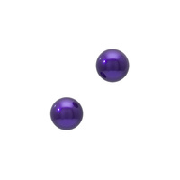 身につける漆 漆のアクセサリー イヤリング ピアス 球2.0 本紫色 坂本これくしょんの艶やかで美しくとても軽い和木に漆塗りのアクセサリー SAKAMOTO COLLECTION wearable URUSHI accessories earrings Sphere 20 Pure purple 大きめのボリューム感が楽しめる直径2㎝スクリュー・クリップのイヤリング、発色の良い鮮やかな「本紫色」は上品でクールな印象でカジュアルにもフォーマルにもオールシーズン活躍、軽くて耳に負担をかけにくく耳が痛くなりにくいつくり、かぶれ防止コートで安心です。 イメージ写真3