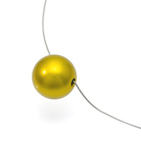 身につける漆 漆のアクセサリー ペンダント 漆の実 レモンゴールド色 スライド式チェーンコード 坂本これくしょんの艶やかで美しくとても軽い和木に漆塗りのアクセサリー SAKAMOTO COLLECTION wearable URUSHI accessories  pendants URUSHI no MI Lemon gold adjustable chain code 発色の良い鮮やかな元気の出るビタミンカラー、胸元に落ちるまんまるころんとした大振りながらも軽いシンプルなペンダントトップ、頭からかぶってから長さを微調整できる便利なシルバー色コード（ショップチャンネル れもん色） イメージ写真3