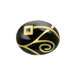 RIE SAKAMOTO COLLECTION 坂本これくしょん 身につける漆 漆のアクセサリー ブローチ やま型 金箔螺鈿 黒色 艶やかで美しくとても軽い和木に漆塗りのアクセサリー SAKAMOTO COLLECTION wearable URUSHI gold makie brooch Mountain Form JetBlack 山の稜線を思わせるような緩やかな凹凸のフォルム、漆黒と蒔絵とのバランスが華やかさを惹き立てる胸元のアイテムです。  #ブローチ #brooch #やま型 #金箔螺鈿 #黒色ブローチ #蒔絵のブローチ #軽いブローチ #木製ブローチ #漆のアクセサリー #身につける漆 #坂本これくしょん #会津 