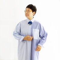 坂本これくしょん 身につける漆 漆のアクセサリー ブローチ ポピー 花紺色 艶やかで美しくとても軽い和木に漆塗りのアクセサリー SAKAMOTO COLLECTION wearable URUSHI Makie brooch Poppy Gorgeous deep blue 深いブルーが美しい神秘的、お花をイメージしたふっくらとしたデザインが胸元を華やかに彩るプラチナ箔螺鈿蒔絵は存在感抜群です。 イメージ写真6