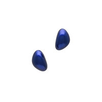 坂本これくしょん 身につける漆 ピアス 月の雫 コバルト色 艶やかで美しくとても軽い和木に漆塗りのアクセサリー SAKAMOTO COLLECTION wearable URUSHI earrings Moon Drops Cobalt Blue 発色の良い上品でクールな印象のコバルトブルー、まろやかな曲線で構成された立体的なフォルムはお顔の輪郭を選ばずに身に着けることができる人気のピアスです。 イメージ写真2