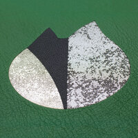 坂本これくしょん 身につける漆 蒔絵の薄財布 ミャオ 双月 グリーン革 伝統の技と技術を生かし日本の伝統とともに何時も身につける喜びそして機能的に携帯できるファッションアイテム Sakamoto Collection MAKIE thin leather Longwallet Miao Sougetsu Green 月夜に猫をイメージした蒔絵が映える必要最小限の機能を備えた洋服にも和服にも合うお洒落なデザイン。 イメージ写真6