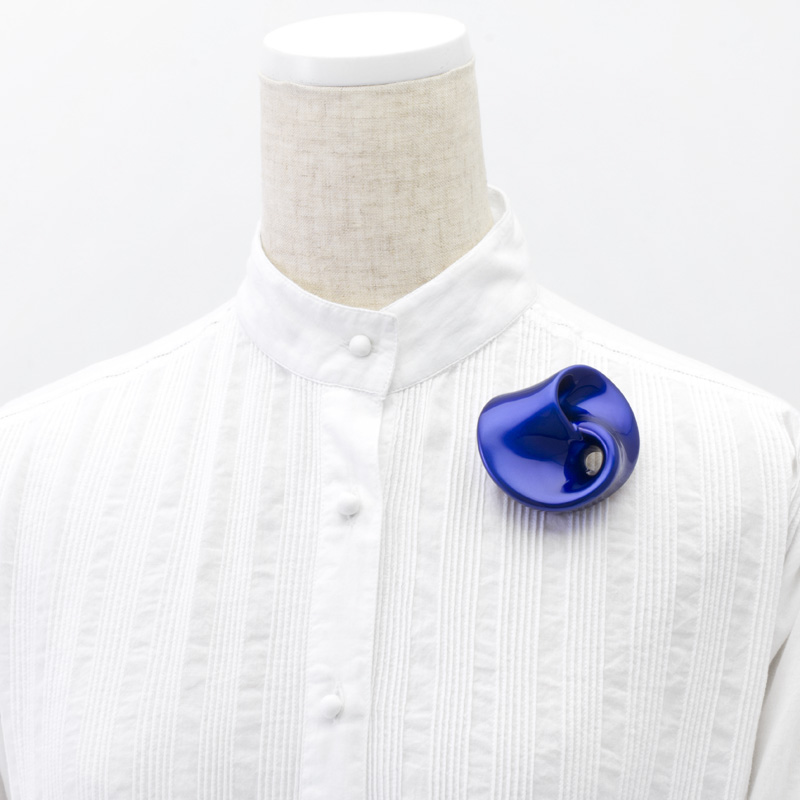 D9B3907 SAKAMOTO COLLECTION wearable URUSHI accessories brooch Craftsmanship Candy Cobalt blue-6.jpg