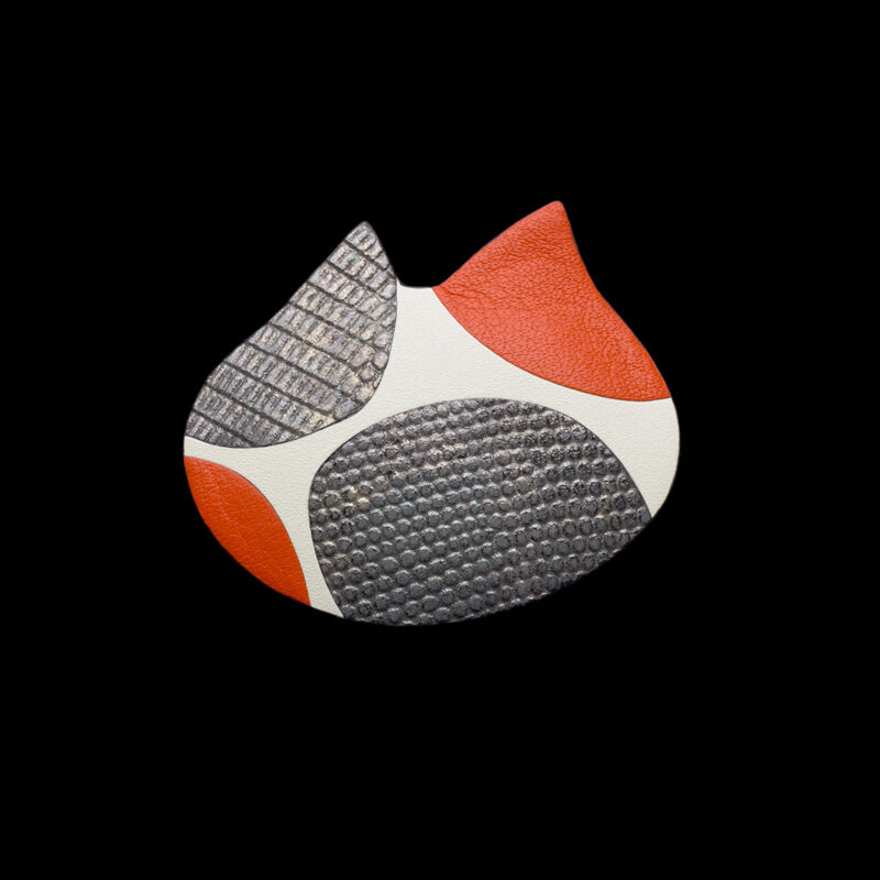 MAB0113 mado mado collection Fantasy MAKIE Leather brooch miao Polka dot orange-b.jpg